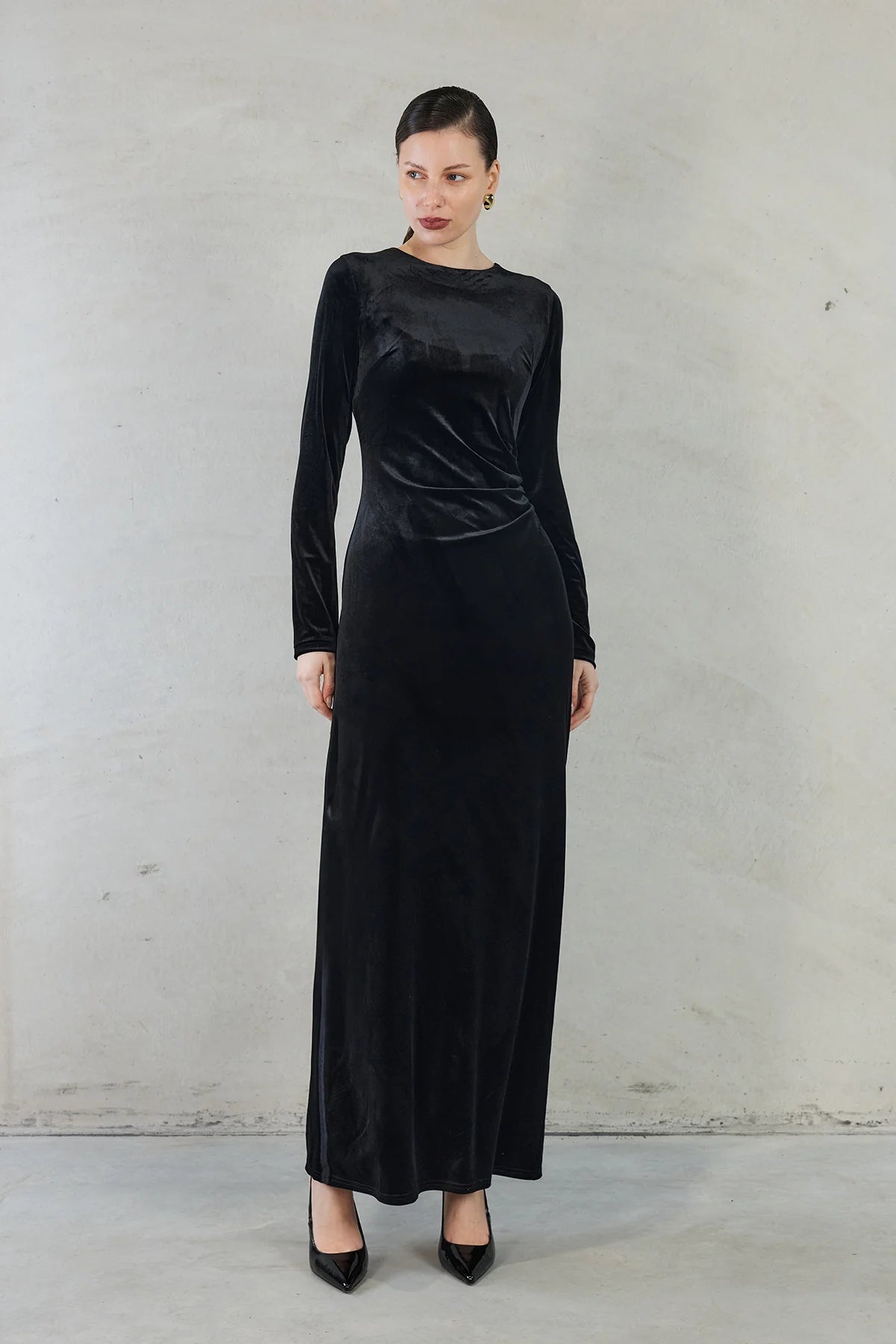 Sofia Irina "Lucia" Gown - Black
